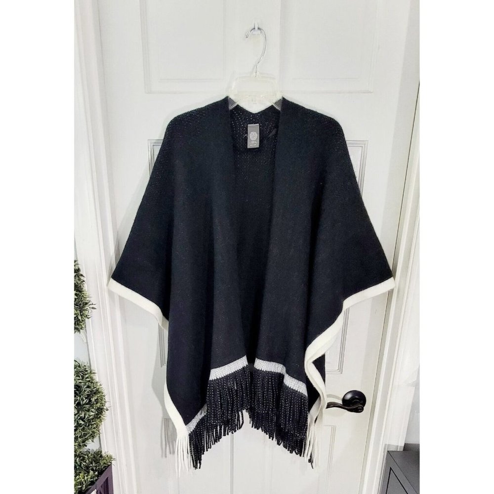 Vince Camuto One Size Women's Pop-Stripe Fringe Wrap Shawl Poncho Black O/S - Picture 2 of 11